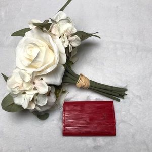 Louis Vuitton Vintage Authentic Red Epi Leather 6 Key Holder;Date Code(CA0917)